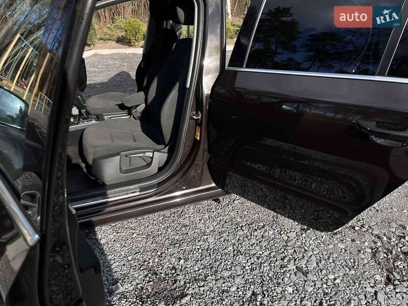 Ліфтбек Skoda Superb 2013 в Славуті