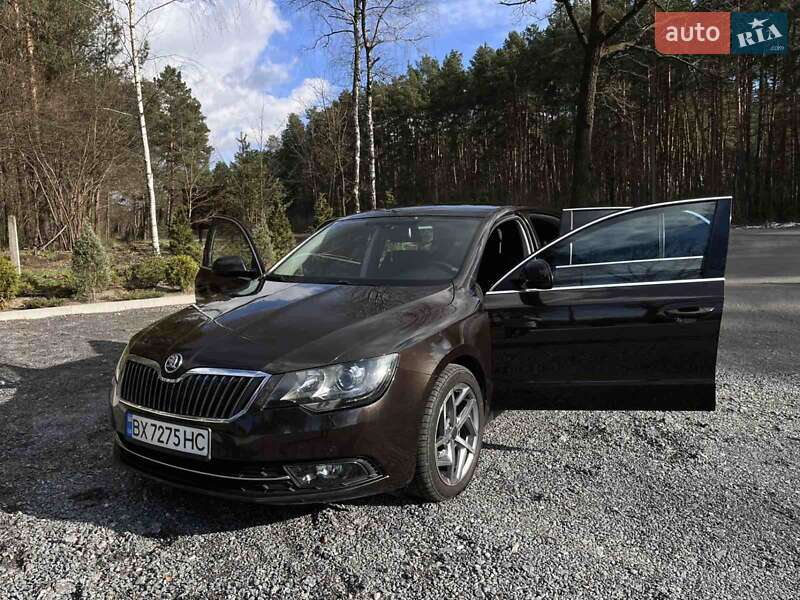 Ліфтбек Skoda Superb 2013 в Славуті