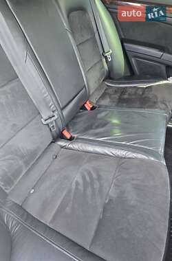 Лифтбек Skoda Superb 2013 в 