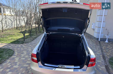Лифтбек Skoda Superb 2013 в 