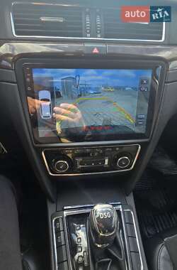 Лифтбек Skoda Superb 2013 в 