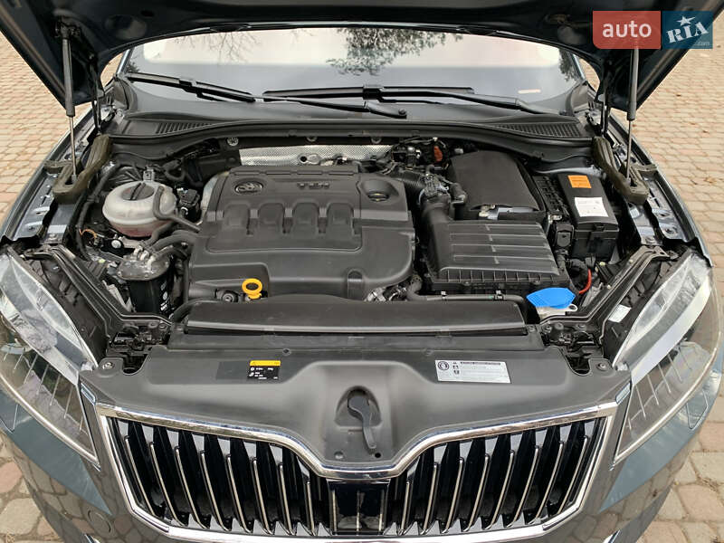Лифтбек Skoda Superb 2016 в Дрогобыче