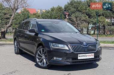 Универсал Skoda Superb 2018 в 