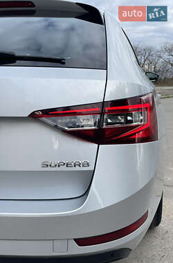 Универсал Skoda Superb 2017 в 