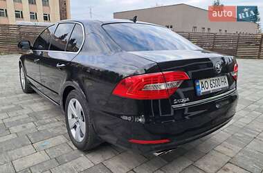 Лифтбек Skoda Superb 2014 в 