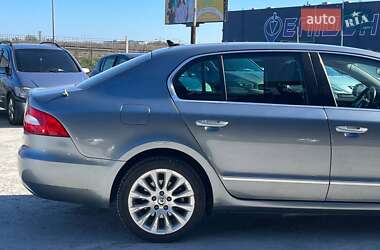 Ліфтбек Skoda Superb 2011 в 
