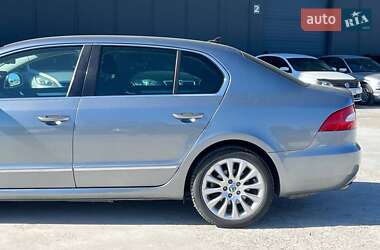 Ліфтбек Skoda Superb 2011 в 