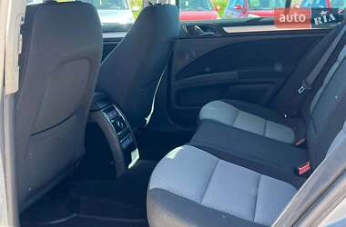 Ліфтбек Skoda Superb 2011 в 