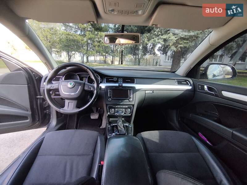 Универсал Skoda Superb 2011 в Каменском