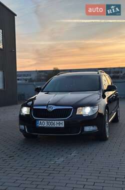Универсал Skoda Superb 2013 в 
