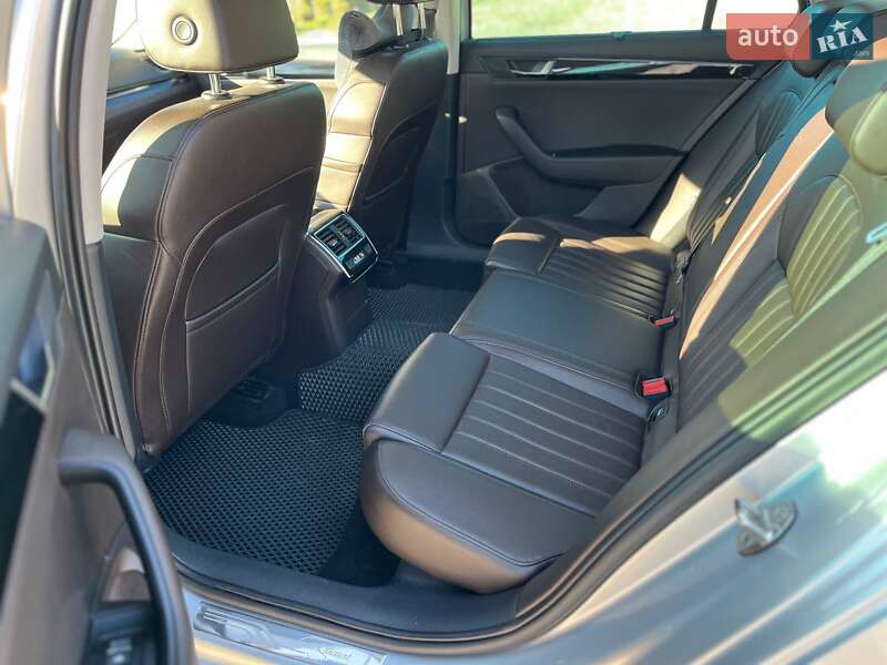 Універсал Skoda Superb 2016 в Тернополі