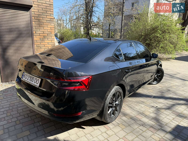 Лифтбек Skoda Superb 2022 в Кривом Роге