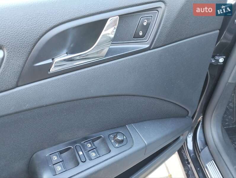 Універсал Skoda Superb 2011 в Миколаєві