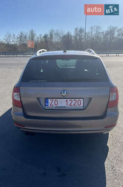 Універсал Skoda Superb 2012 в 