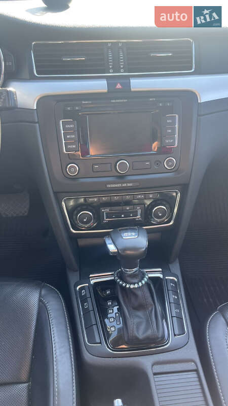 Универсал Skoda Superb 2012 в Звягеле