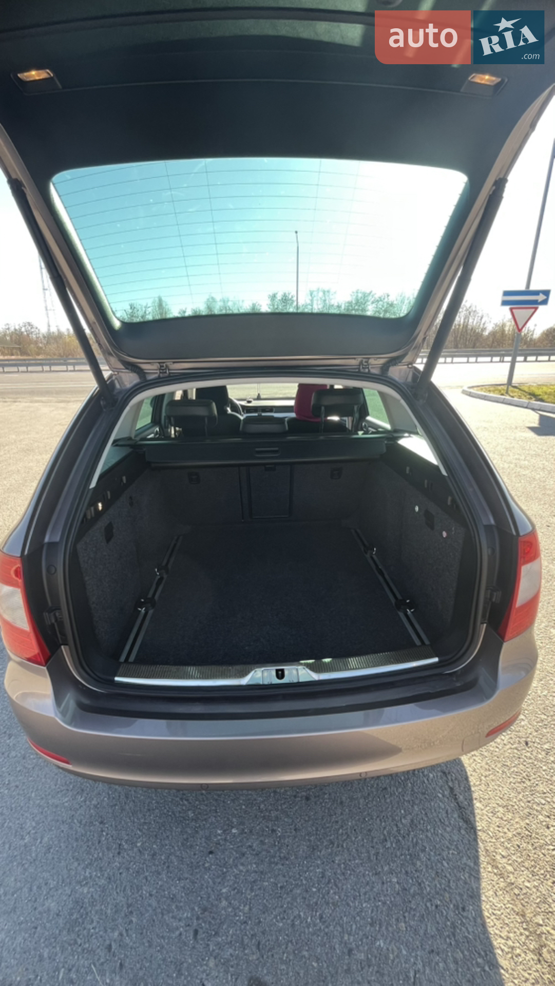 2012 Skoda Superb - мініатюра 18