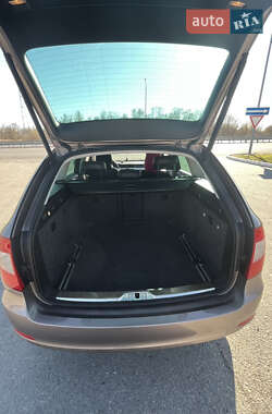 Універсал Skoda Superb 2012 в 