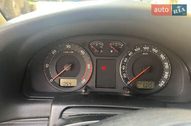 Ліфтбек Skoda Superb 2004 в 