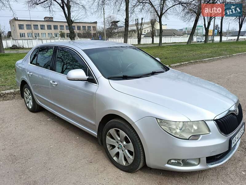 Skoda Superb 2012