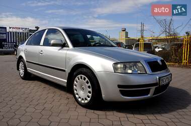 Лифтбек Skoda Superb 2005 в 