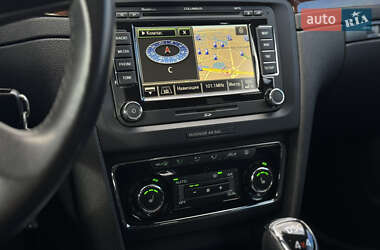 Лифтбек Skoda Superb 2013 в 