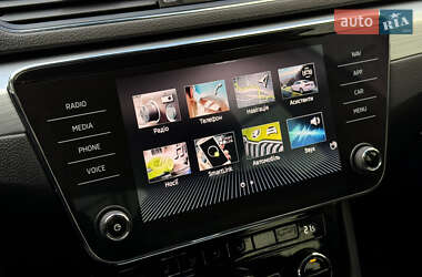 Лифтбек Skoda Superb 2022 в 