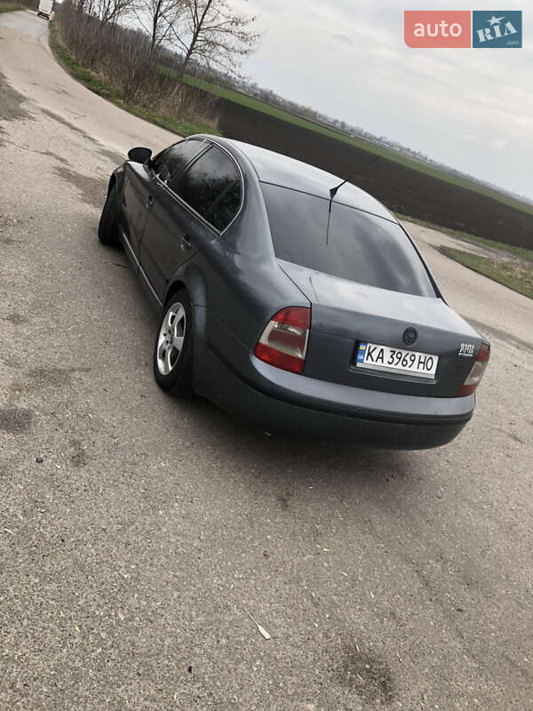 Лифтбек Skoda Superb 2008 в Корце