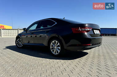 Лифтбек Skoda Superb 2020 в 