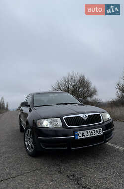 Лифтбек Skoda Superb 2006 в Смеле