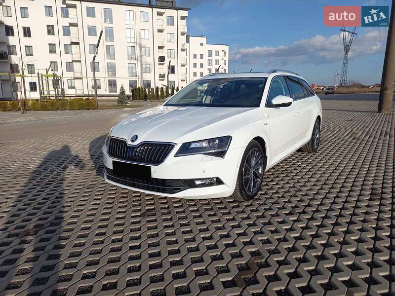 Универсал Skoda Superb 2017 в 