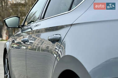 Лифтбек Skoda Superb 2016 в 