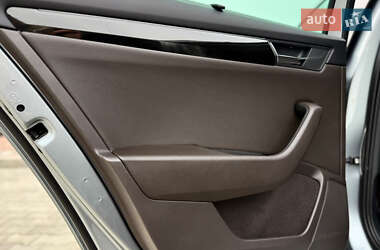 Лифтбек Skoda Superb 2016 в 