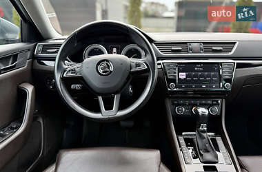 Лифтбек Skoda Superb 2016 в 