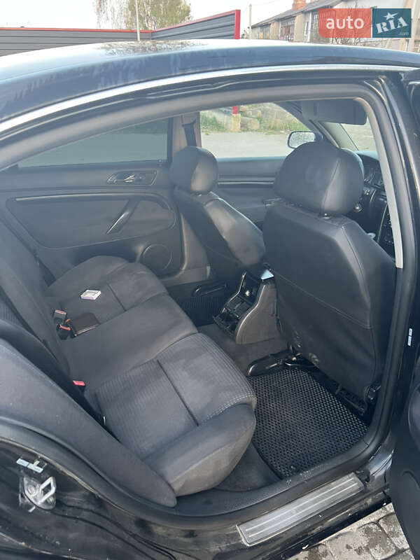 Ліфтбек Skoda Superb 2004 в Ковелі