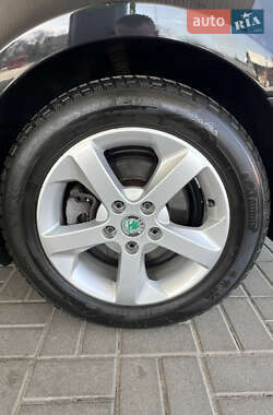 Лифтбек Skoda Superb 2013 в 