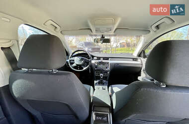 Лифтбек Skoda Superb 2012 в 
