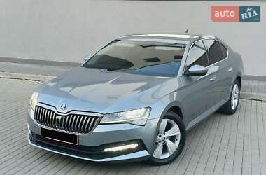 Лифтбек Skoda Superb 2019 в 