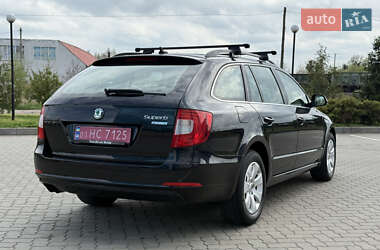 Универсал Skoda Superb 2011 в 