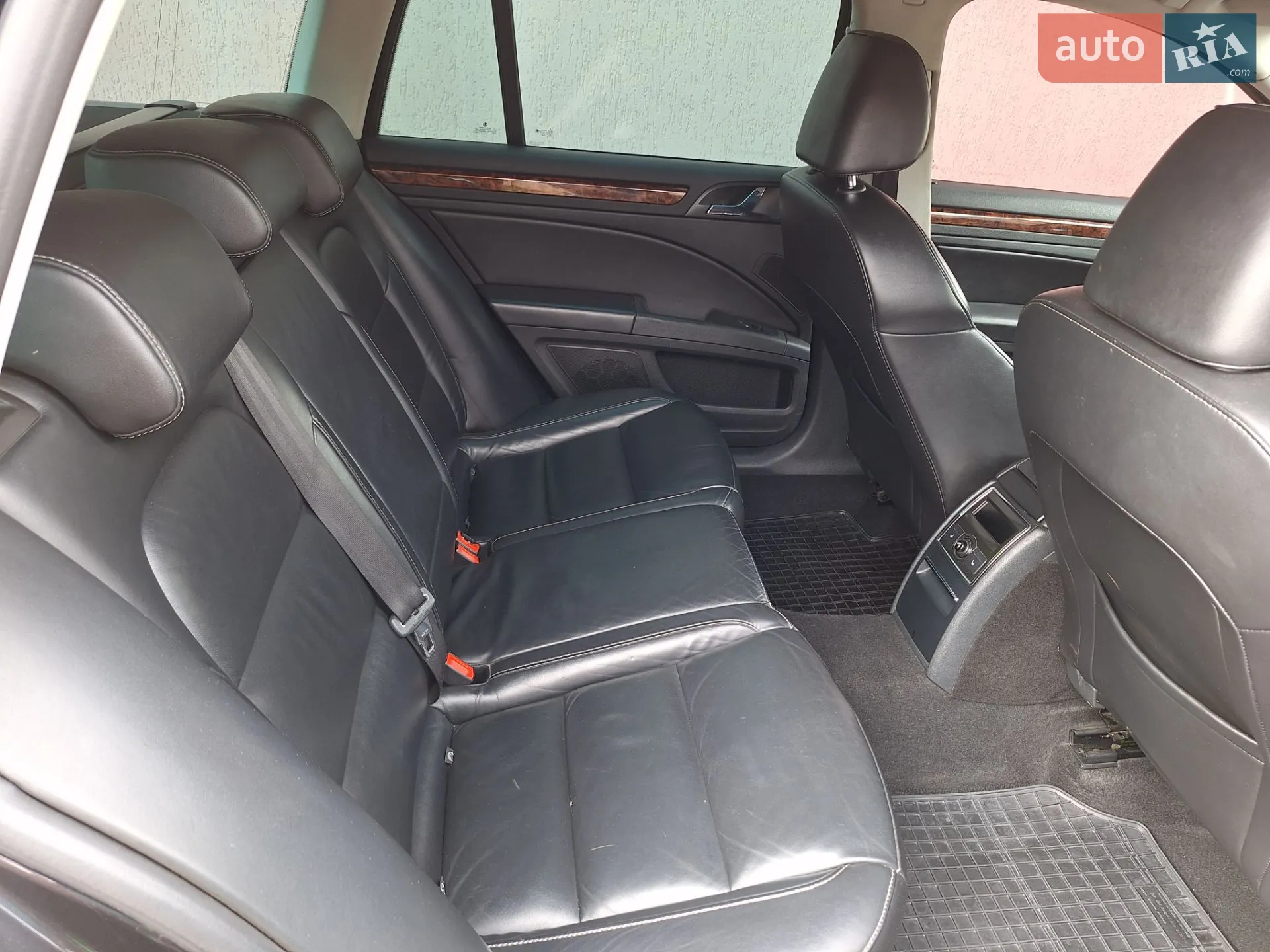 2010 Skoda Superb - мініатюра 11