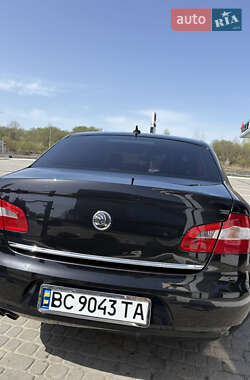Лифтбек Skoda Superb 2010 в 