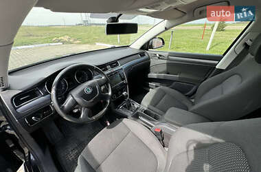 Лифтбек Skoda Superb 2012 в 