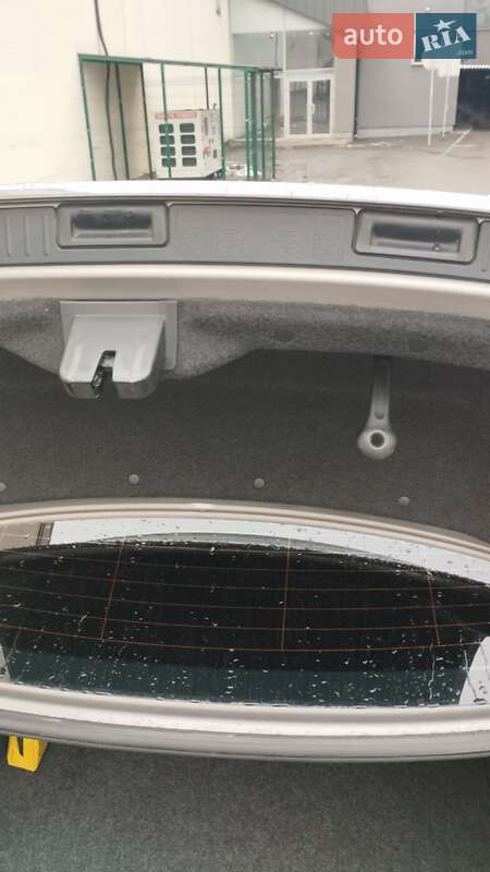 Лифтбек Skoda Superb 2011 в Львове