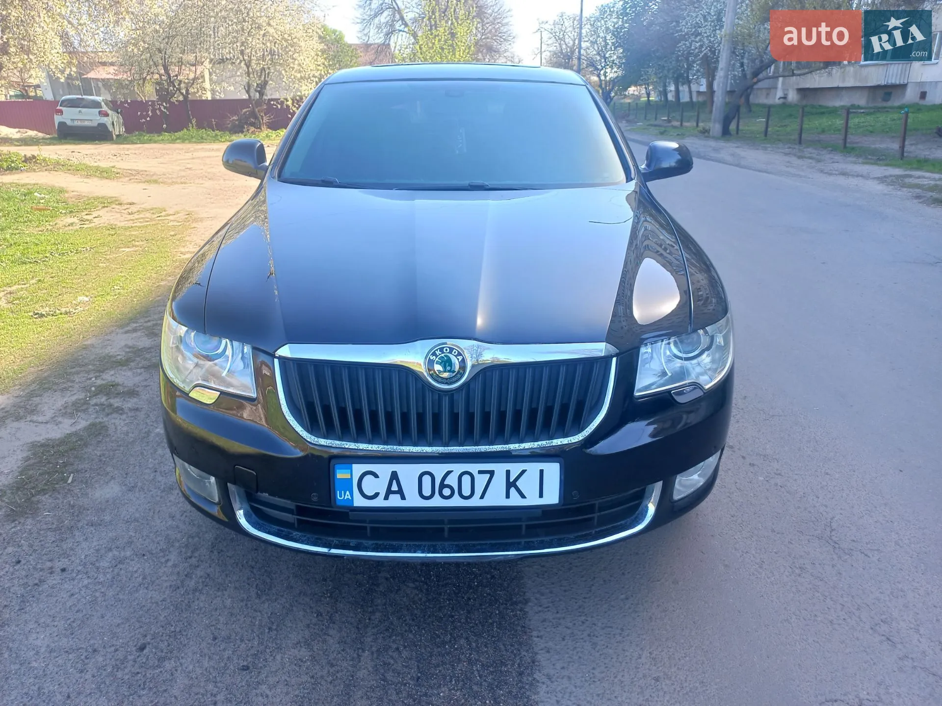 2010 Skoda Superb - мініатюра 16