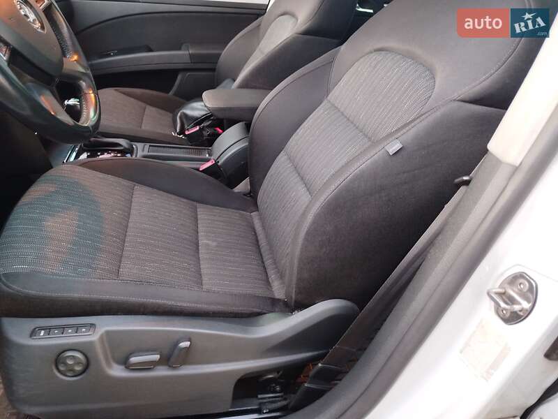Універсал Skoda Superb 2014 в Охтирці