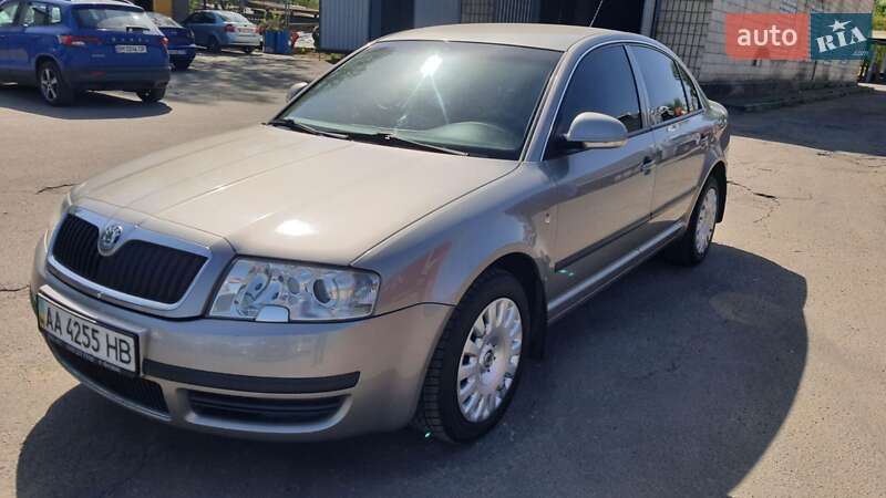 Лифтбек Skoda Superb 2007 в 