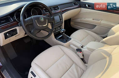 Лифтбек Skoda Superb 2009 в 
