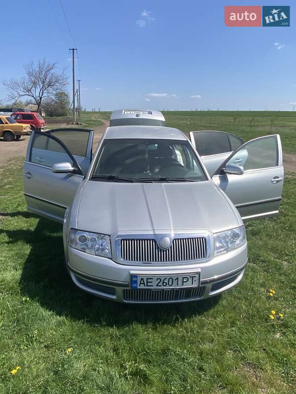 Skoda Superb 2005