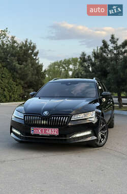 Універсал Skoda Superb 2020 в 