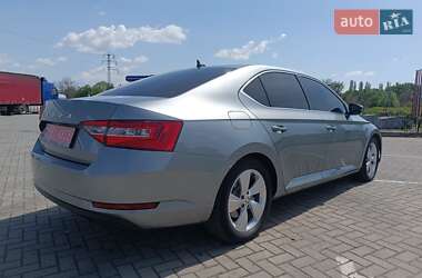 Лифтбек Skoda Superb 2019 в 
