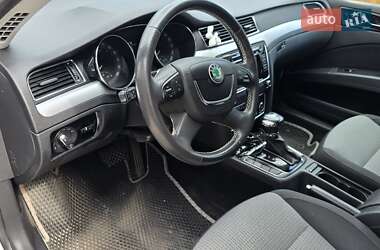 Універсал Skoda Superb 2011 в 